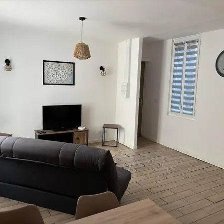 El De Julia Apartament *