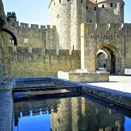 El De Julia Carcassonne